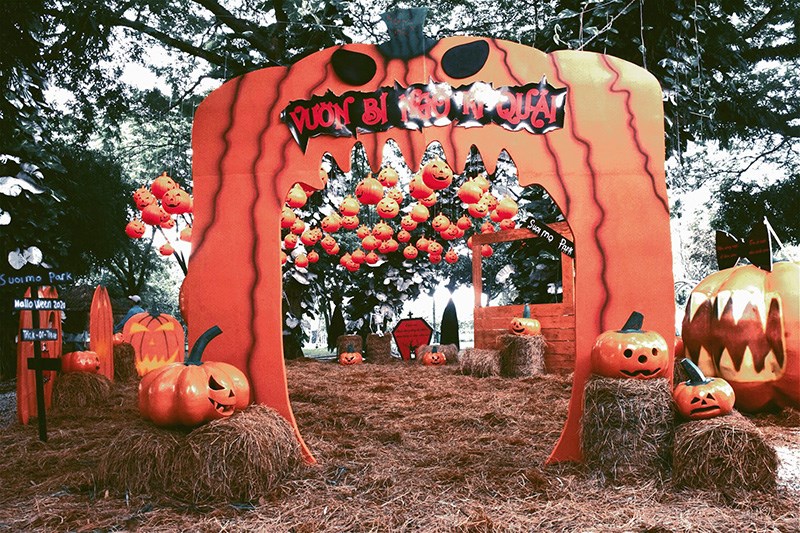 Halloween tại khu du lịch Suối Mơ Halloween tại khu du lịch Suối Mơ