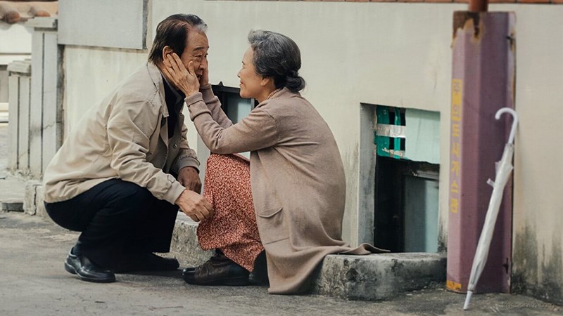 21-800x450-5-1 Điều Ba Mẹ Không Kể (Romang) (2019)