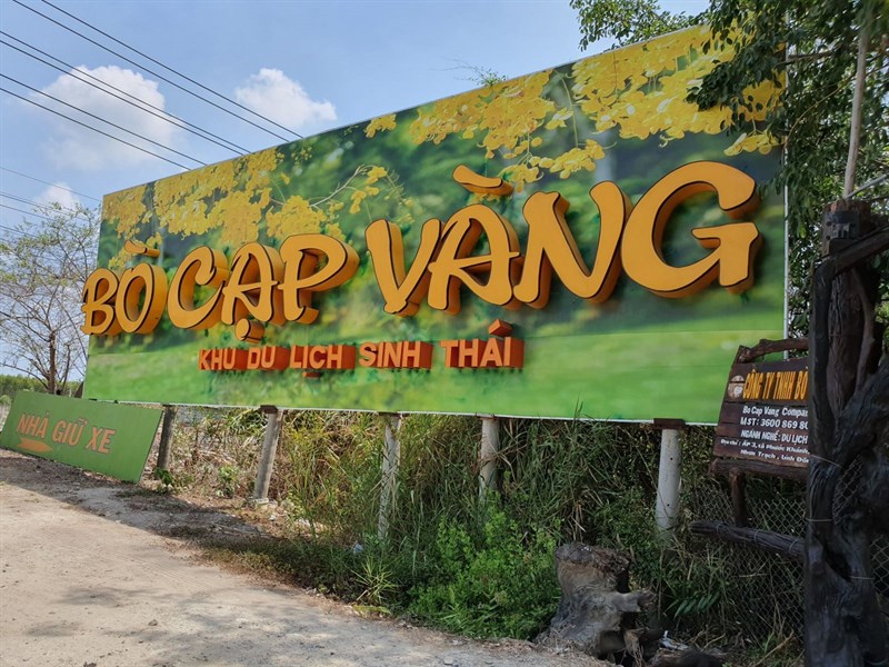 cong-kdl-bo-cap-vang Cổng khu du lịch Bò Cạp Vàng