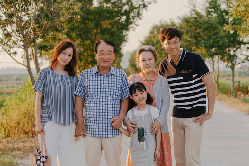 23-800x533-1 Điều Ba Mẹ Không Kể (Romang) (2019)