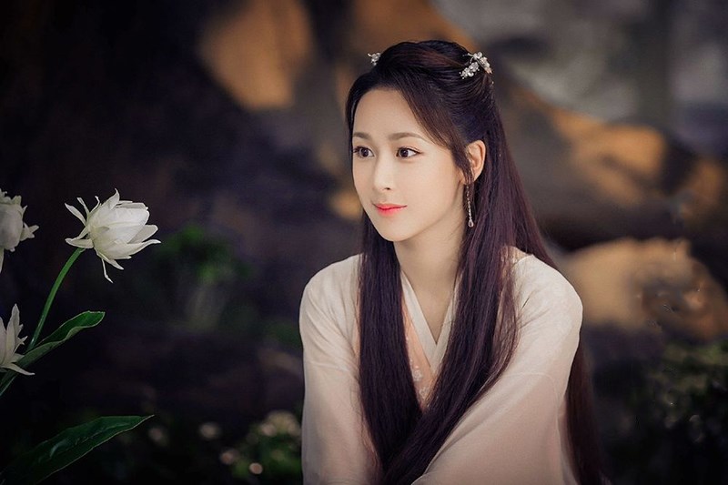 Dương Tử với vai diễn Cẩm Mịch trong Hương Mật Tựa Khói Sương Dương Tử với vai diễn Cẩm Mịch trong Hương Mật Tựa Khói Sương