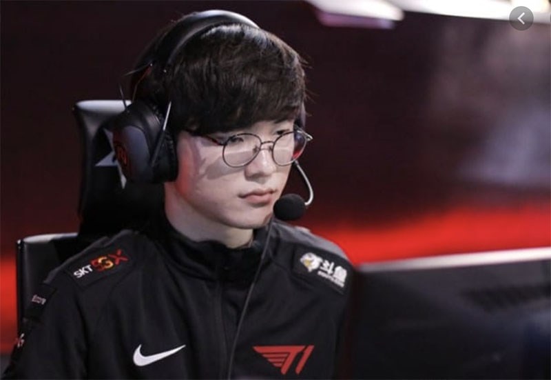 Faker Faker - Người đi đường giữa số 1 thế giới của SKT T1