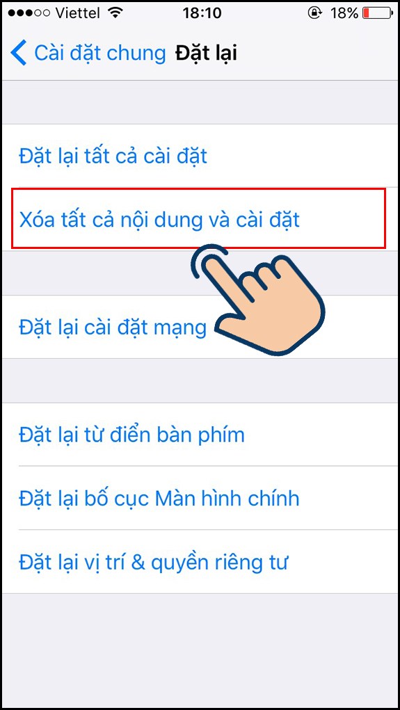 cach-khoi-phuc-cai-dat-goc-reset-dien-thoai-android-iphone-de10-575x1021-1 Chọn Xoá tất cả nội dung và cài đặt.