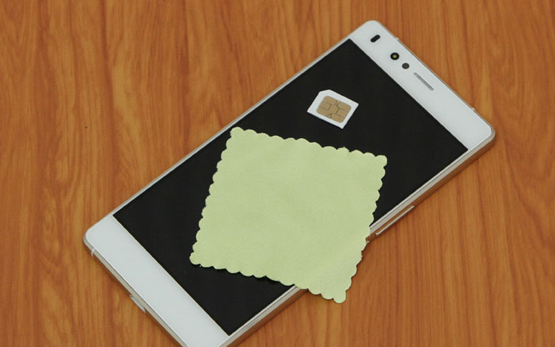 cau-hoi11-1-800x500-1 Hãy vệ sinh SIM và khe cắm SIM thường xuyên