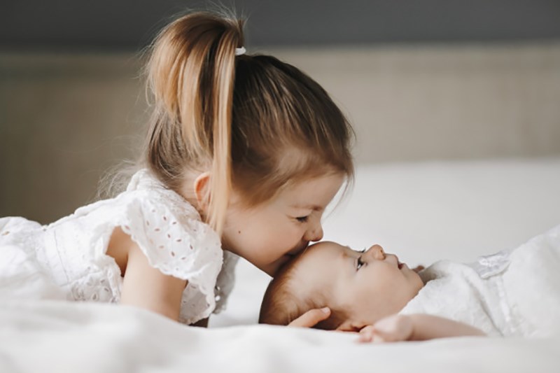 Con gái họ Trần tên Dung vừa hiền dịu vừa nết na Con gái họ Trần tên Dung vừa hiền dịu vừa nết na