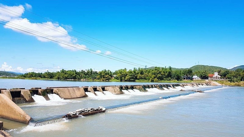 Vẻ đẹp binh dị tại Đập Tam Giang Vẻ đẹp binh dị tại Đập Tam Giang