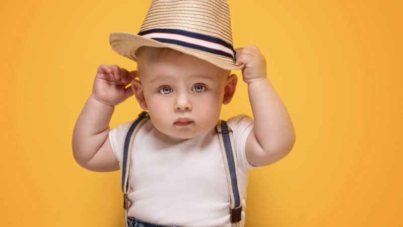 Vương Bảo Chấn Phong là một cái tên ý nghĩa Vương Bảo Chấn Phong là một cái tên ý nghĩa