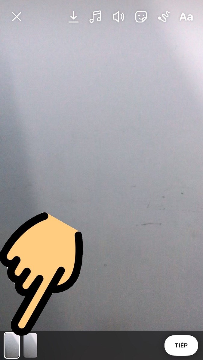 Nhấn vào bản video thu nhỏ Nhấn vào bản video thu nhỏ