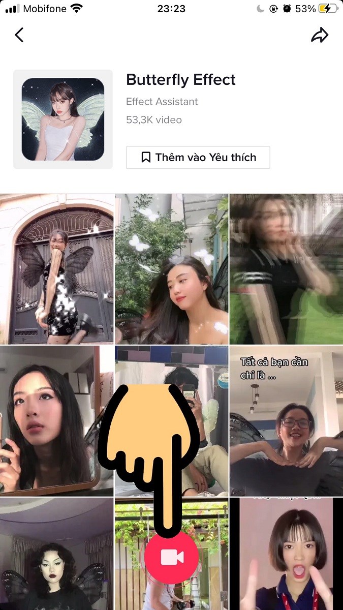 Nhấn nút quay phim màu đỏ Nhấn nút quay phim màu đỏ