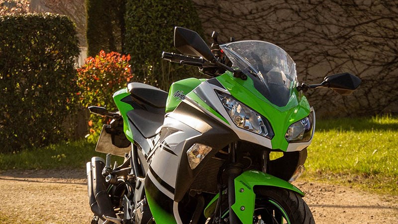 Hình nền xe moto Kawasaki- 10 (Kích thước: 1920 x 1080) Hình nền xe moto Kawasaki- 10 (Kích thước: 1920 x 1080)