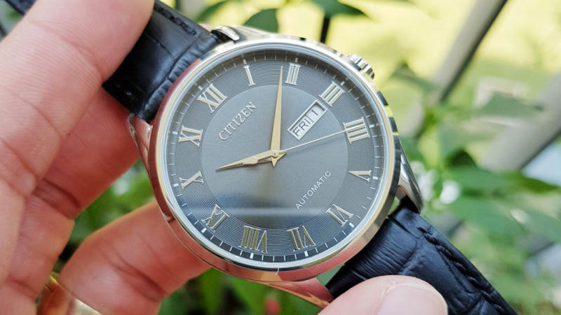 TOP 5 đồng hồ cơ tự động nam sở hữu thiết kế sang trọng đang được giảm sâu 40% ở TGDĐ, đã như này sao lại không mua TOP 5 đồng hồ cơ tự động nam sở hữu thiết kế sang trọng đang được giảm sâu 40% ở TGDĐ, đã như này sao lại không mua