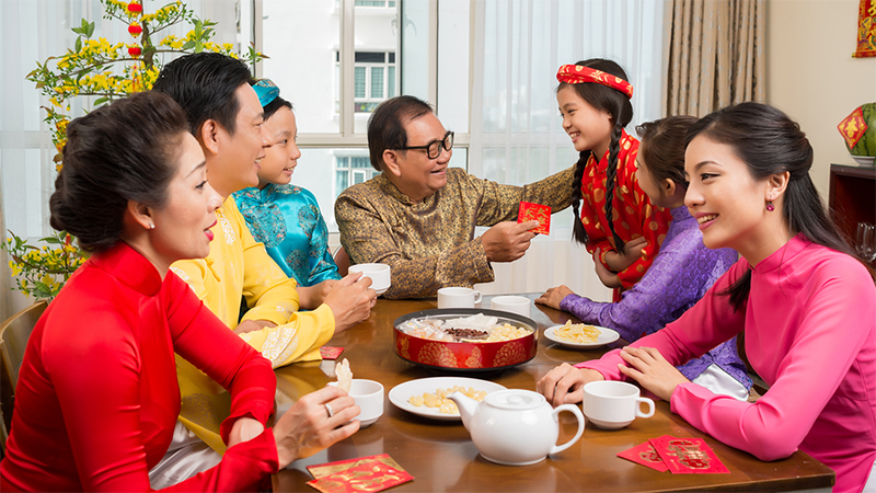 This family is the beautiful gift that all I have. May this new year make new cheerful memories with my lovely family. This family is the beautiful gift that all I have. May this new year make new cheerful memories with my lovely family.