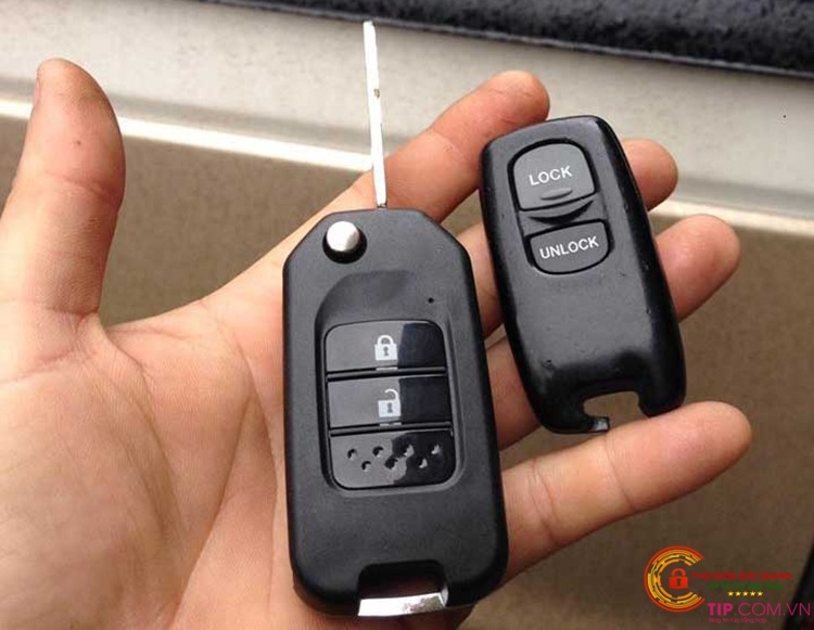 Dịch vụ làm chìa khoá ô tô giá rẻ nhất chỉ từ 100k 150k linh kiện chính hãng 100%