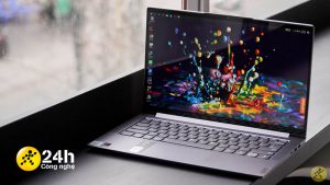 Laptop Lenovo YOGA Slim 7