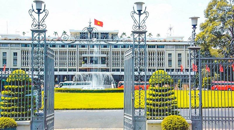 Ngày nay, Dinh Độc Lập đã trở thành viện bảo tàng lưu giữ những câu chuyện đã qua Ngày nay, Dinh Độc Lập đã trở thành viện bảo tàng lưu giữ những câu chuyện đã qua