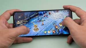 Ảnh minh họa smartphone chơi game Realme