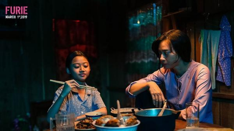 Tình mẫu tử thiêng liêng Tình mẫu tử thiêng liêng