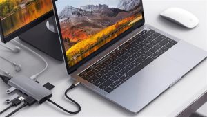 Sử dụng pin laptop