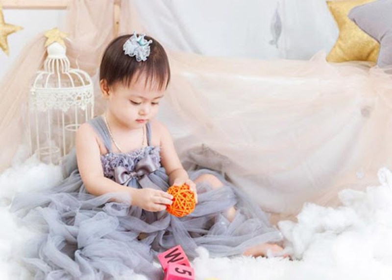 Đặt tên cho con gái lót chữ Hoàng Đặt tên cho con gái lót chữ Hoàng