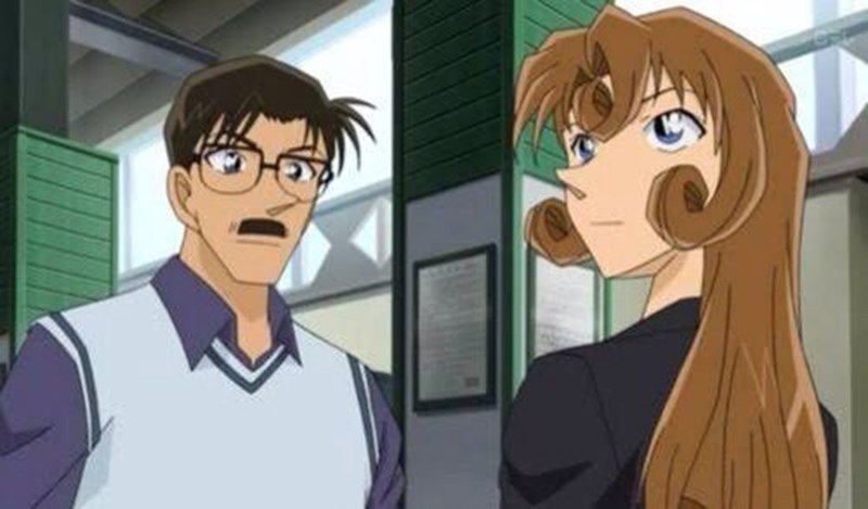 Yusaku Kudo và vợ là Yukiko Kudo Yusaku Kudo và vợ là Yukiko Kudo