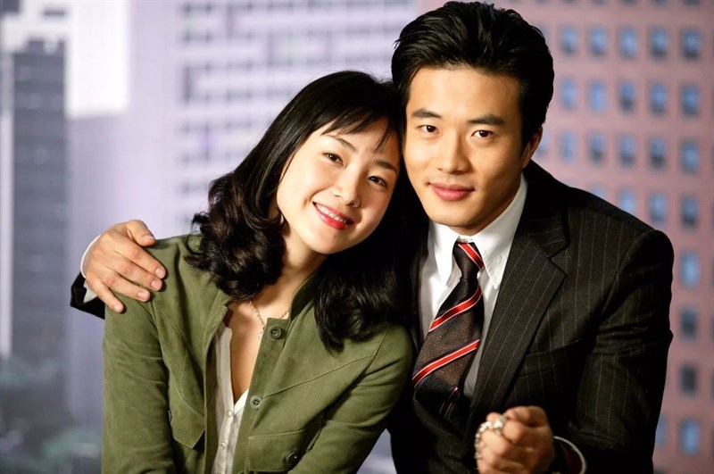 Han Jung Suh (bên trái) và Cha Song Joo (bên phải) Han Jung Suh (bên trái) và Cha Song Joo (bên phải)