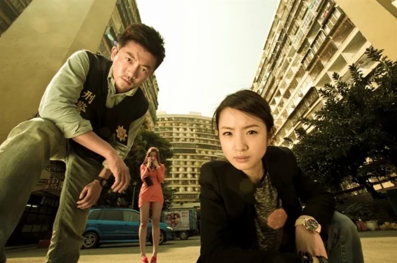 Cao Y Bình (bên phải) và Vương Chí Nghị (bên trái) Cao Y Bình (bên phải) và Vương Chí Nghị (bên trái)