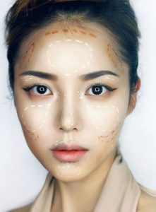 trang điểm cô dâu mặt tròn