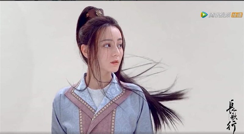 Địch Lệ Nhiệt Ba trong vai diễn Lý Trường Ca Địch Lệ Nhiệt Ba trong vai diễn Lý Trường Ca