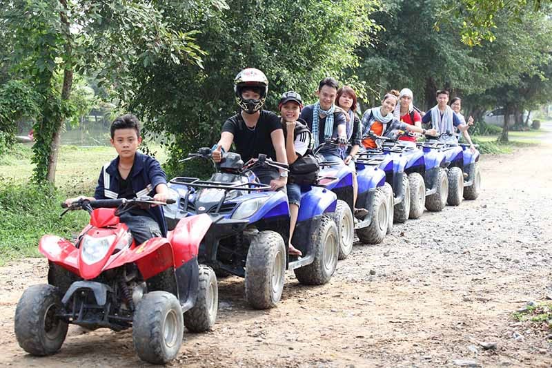 xe-dia-hinh-kdl-bo-cap-vang Trò chơi xe địa hình - Khu du lịch Bò Cạp Vàng
