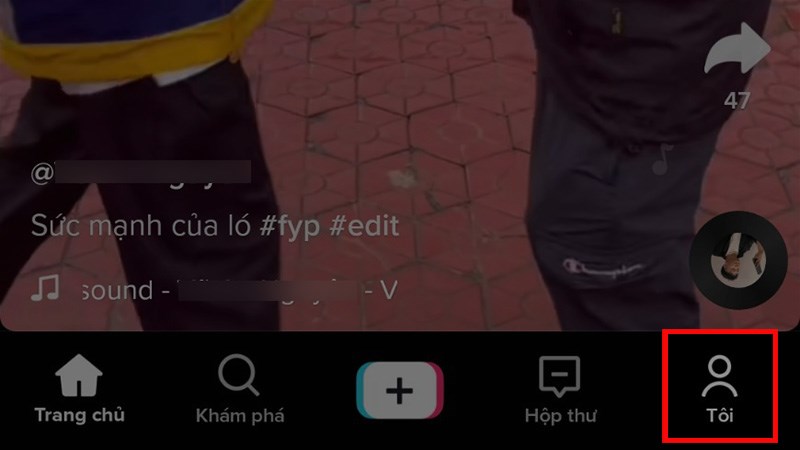 Mở ứng dụng TikTok, chọn Tôi ở góc dưới bên phải Mở ứng dụng TikTok, chọn Tôi ở góc dưới bên phải