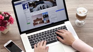 Đồng bộ 2 tài khoản Facebook