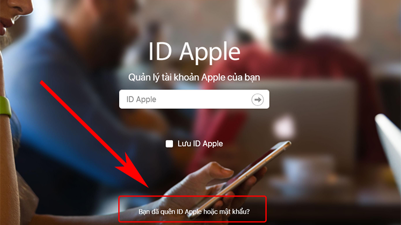 Truy cập trang web và chọn quên tài khoản