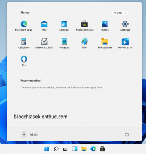 cach-tuy-chinh-lai-thanh-taskbar-va-menu-start-cua-windows-11 (1)