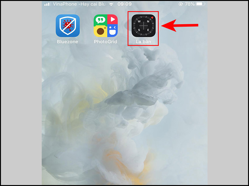 Cách xem la bàn trên iPhone từ màn hình chính