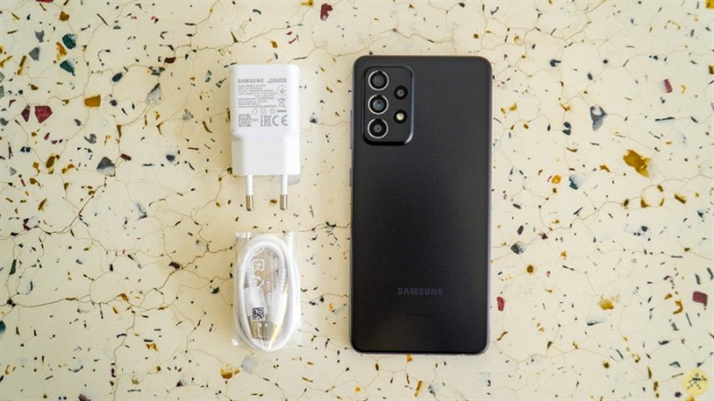 Galaxy A52s 5G lộ cấu hình, điểm số sức mạnh trên Geekbench: Dùng chip Snapdragon chuyên chơi game, RAM 8GB, chạy Android 11 Galaxy A52s 5G lộ cấu hình, điểm số sức mạnh trên Geekbench: Dùng chip Snapdragon chuyên chơi game, RAM 8GB, chạy Android 11