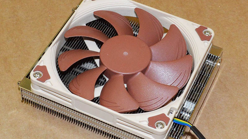 huong-dan-cach-su-dung-de-tan-nhiet-cho-laptop-dung-cach-6 Thiết bị tản nhiệt khí