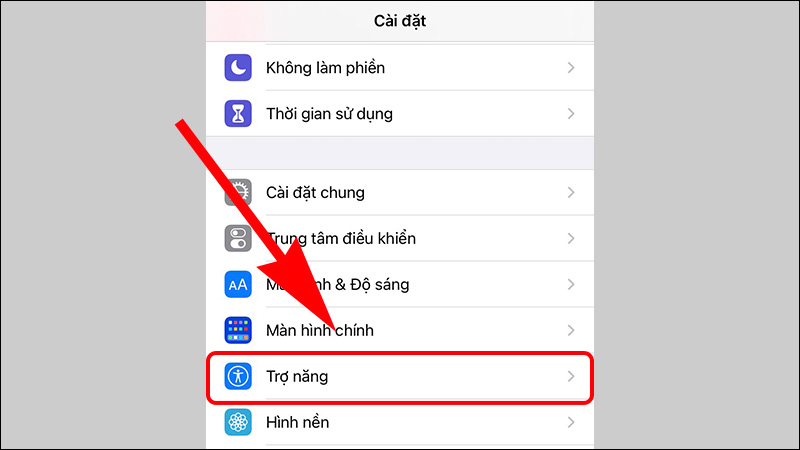 Sau khi vào Cài đặt, kéo chọn thanh Trợ năng