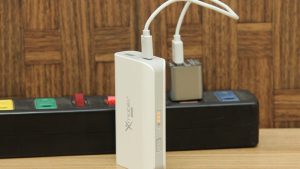 Sạc pin cho sạc dự phòng trước khi sử dụng