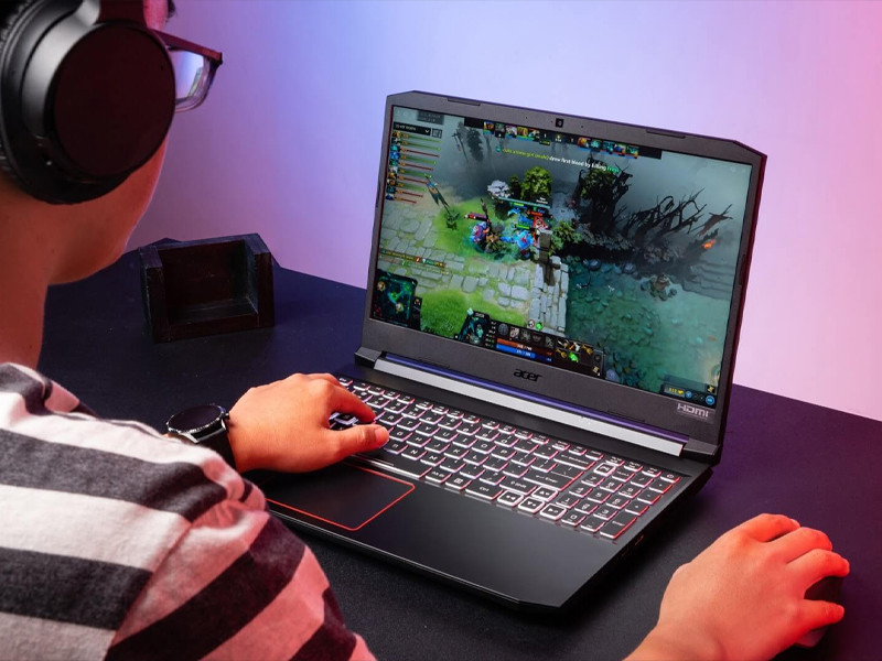 laptop-nao-co-the-choi-fifa-online-3-muot-3-800x600-1 Card đồ họa rời giúp quá trình chơi game thêm mượt mà
