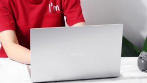 Deal ngon dịp sinh nhật: Loạt laptop dưới 20 triệu ưu đãi quá xá hời
