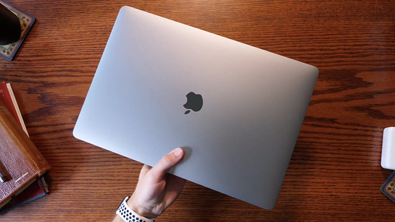 Cần cân nhắc kỹ giữa việc tiết kiệm và đánh đổi khi mua MacBook cũ Cần cân nhắc kỹ giữa việc tiết kiệm và đánh đổi khi mua MacBook cũ