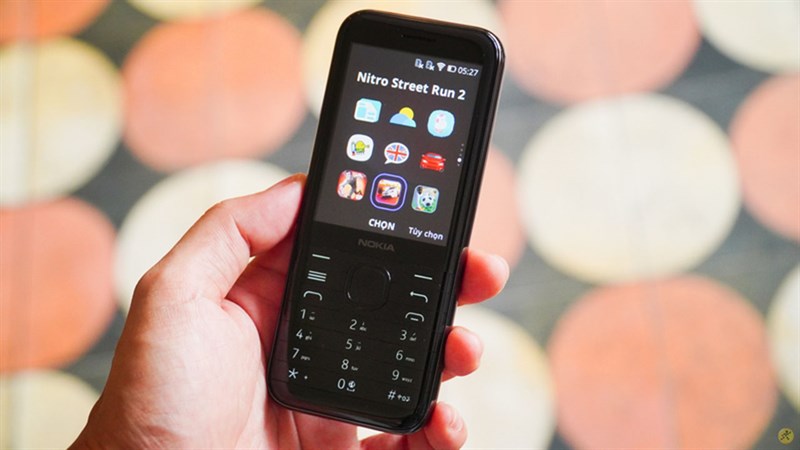 Điện thoại Nokia 8000 4G Điện thoại Nokia 8000 4G