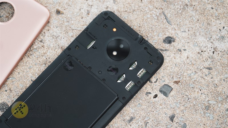 Nokia C20 có thể tháo pin Nokia C20 có thể tháo pin