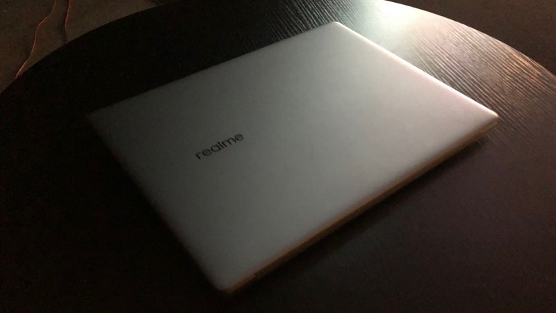 Máy tính xách tay Realme Book với thiết kế giống MacBook Air được xác nhận sẽ đi kèm sạc nhanh 65W Máy tính xách tay Realme Book với thiết kế giống MacBook Air được xác nhận sẽ đi kèm sạc nhanh 65W