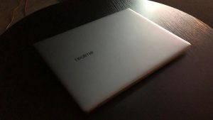 Máy tính xách tay Realme Book với thiết kế giống MacBook Air được xác nhận sẽ đi kèm sạc nhanh 65W