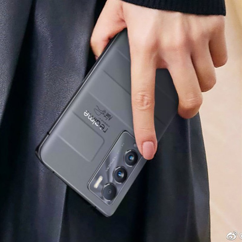 Realme GT Master Edition lộ ảnh thực tế Realme GT Master Edition lộ ảnh thực tế
