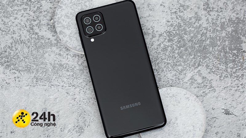 samsung-galaxy-a22-pin-1_1280x720-800-resize Samsung Galaxy A22 được trang bị viên pin dung lượng 5.000 mAh cùng sạc nhanh 15W.
