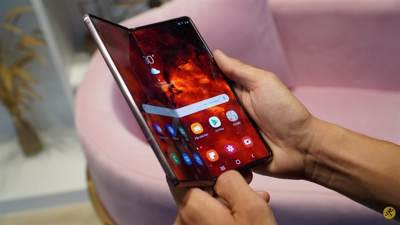 Galaxy Z Fold 3 5G được cho là có camera ẩn dưới màn hình Galaxy Z Fold 3 5G được cho là có camera ẩn dưới màn hình