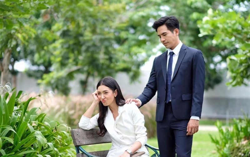 Pitcha (bên trái) và Ramin (bên phải) Pitcha (bên trái) và Ramin (bên phải)