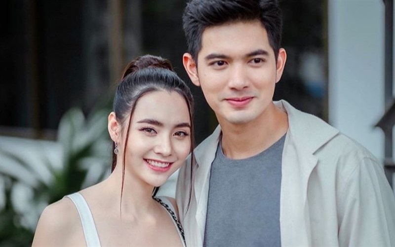 Prinoot (bên phải) và Pramida (bên trái) Prinoot (bên phải) và Pramida (bên trái)